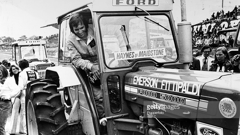 Illustration for article titled The Biggest Race In The World Was Ruined By Emerson Fittipaldi And Bad Planning